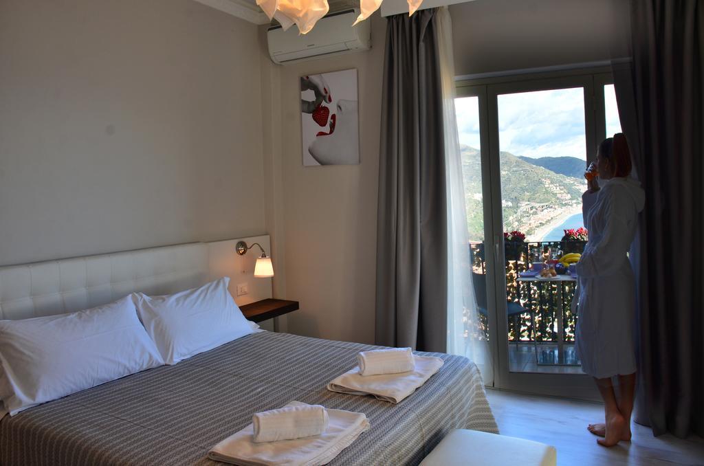 Athena Charming Rooms Таорміна Екстер'єр фото