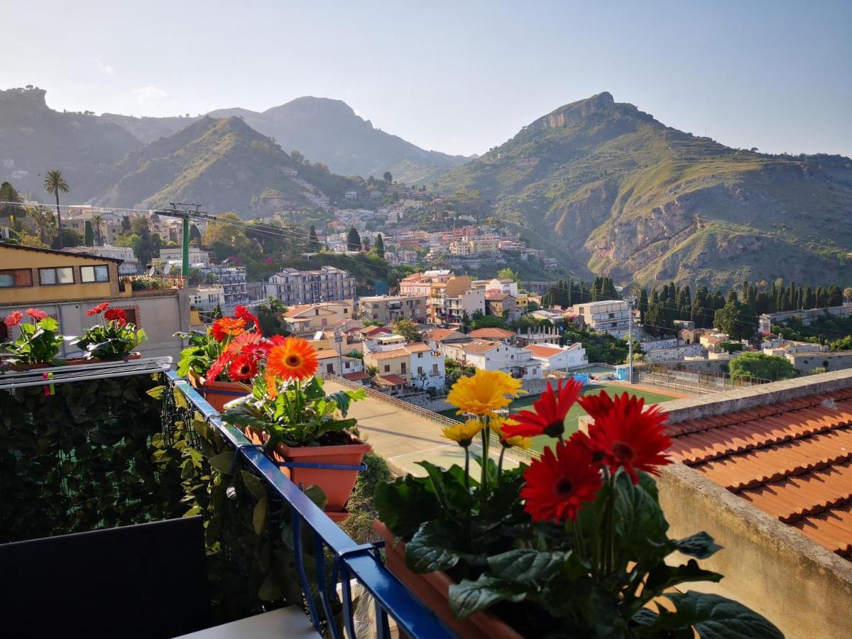Athena Charming Rooms Таорміна Екстер'єр фото